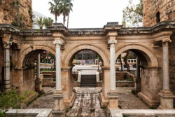 Wisata Turki Berikan Pengalaman Unik Tak Terbatas