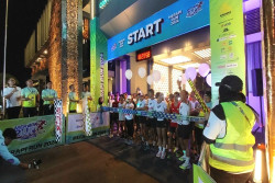 Merapi Run 2024: Pelari Menikmati Panorama Indah Merapi di Malam Hari