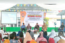 BEDAH BUKU: Warga Depok Sleman Diajari Cara Mengolah Sampah Biar Tidak Jadi Masalah