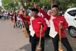 Untoro-Wahyudi Usung Program Satu Rumah Satu Sarjana