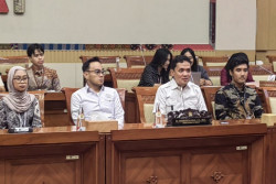 Prosedur Penggunaan Senjata Api Polri Dievaluasi Komisi III DPR