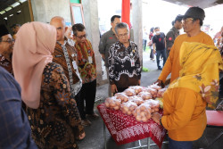 Pasar Murah Ramadan Sleman Digereduk Pembeli, Beras dan Telur Paling Cepat Habis