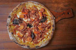 Favor Heritage Hadirkan Pizza Rendang, Seblak, dan Kurma Plus Promo Spesial
