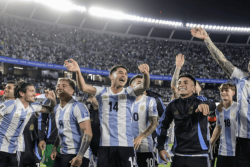 Tanpa Messi, Argentina Pukul Brasil 4-1