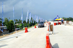 Exit Toll Tamanmartani Makin Banyak Dilewati Pengendara di Hari Ketiga Dibuka Fungsional