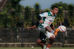 Manfaatkan Jeda Internasional dengan Berlatih, Gustavo Tocantins Siap Bawa PSS Sleman Menang