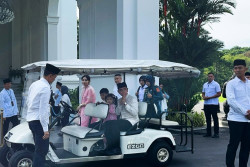 Gibran dan Keluarga Ikuti Halalbihalal di Istana