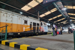 Hari Kedua Lebaran, Ribuan Penumpang Masih Berdatangan di Stasiun Daop 6 Jogja
