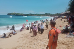 Jalur Wisata Pantai di Gunungkidul Ramai Lancar