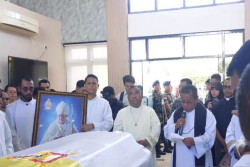Jenazah Uskup Emeritus Mgr Petrus Turang Disemayamkan di Gereja Katedral Kristus Raja Kota Kupang Hari Ini
