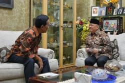 Menhub Bertemu Sultan Jogja di Kraton Kilen, Ini Materi yang Dibahas