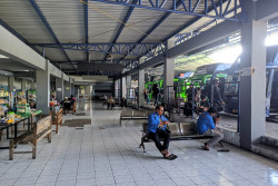 Arus Balik Lebaran, Ribuan Penumpang Meninggalkan Gunungkidul lewat Terminal Dhaksinarga Gunungkidul