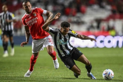 Newcastle United Melumat Leicester City, Skor 3-0, The Magpies Gusur Posisi Manchester City