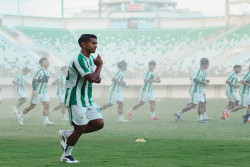PSS Sleman Kembali Berlatih di Stadion Maguwoharjo, Pieter Huistra: Inilah Stadion Sepak Bola Sesungguhnya