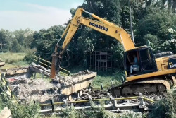 Jembatan Srandakan Lama Akhirnya Dirobohkan