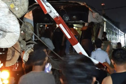 KRL Indro-Sidoarjo Tertemper Truk, KAI Commuter Ingatkan Disiplin di Pelintasan Sebidang