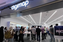 Pembeli Iphone 16 Mengantre Panjang, Ini Daftar Lengkap Harganya, Paling Mahal Rp32,99 Juta