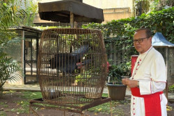 Uskup Agung Jakarta Kunjungi Hasto Kristiyanto di Rutan KPK