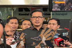 Diperiksa KPK, Febri Diansyah Sebut Ditanya Soal Statusnya sebagai Kuasa Hukum Hasto Kristiyanto