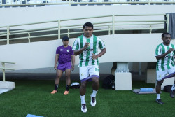 Alami Robekan di Quadriceps, Abduh Lestaluhu Tambah Daftar Pemain Cedera PSS Sleman