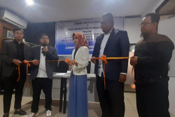 Konsumen Diminta Cermat Berinvestasi dalam Bentuk Emas