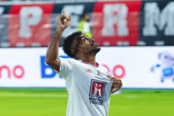 Malut United Bantai PSIS Semarang 5-1, Yance Sayuri Cetak Hattrick