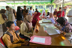 SPMB SMP di Bantul Hari Pertama Membeludak, Sekolah Kewalahan