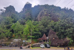 Setengah Tahun, PAD Wisata Gunungkidul Baru Tercapai Rp13,8 Miliar