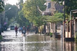 Banjir di Mataram Lombok Berdampak pada 30.681 Jiwa