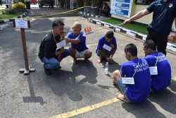 26 Adegan Rekonstruksi Pengeroyokan Warga Kasihan Tewas Seusai Dituduh Mencuri Motor, Korban Dipukuli dan Ditendang hingga Koma