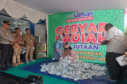 Toko Salman Gelar Undian Gebyar Hadiah 100 Juta, 2 Warga Sleman Dapat Hadiah Umroh