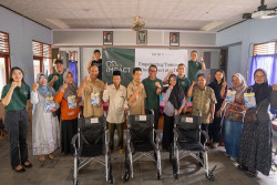 MORAZEN Yogyakarta Salurkan Bantuan Alat Kesehatan di Kulonprogo