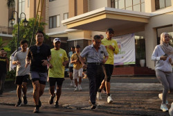 Komunitas Lari Sambut Batik City Run 2025