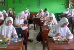 Orang Tua Tuntut Keterbukaan Program MBG di Bantul, Nggak Perlu Ditutupi