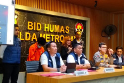Polisi Tangkap WFT, Tapi Akun IG Bjorka Masih Aktif