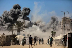 2 Tahun Perang, Israel Tingkatkan Serangan Udara di Gaza