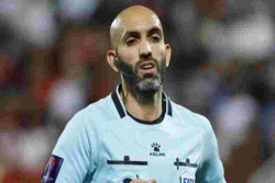 Wasit Ahmad Al Ali Dihadiahi Penghargaan KFA Usai Laga Arab Saudi vs Indonesia