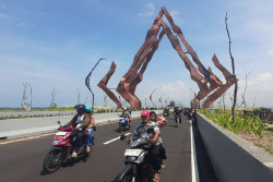 PKL di Sekitar Jembatan Pandansimo Bakal Ditertibkan