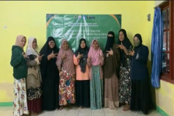 Universitas Madani Berdayakan Kelompok Kartini Tegaltirto Jaya