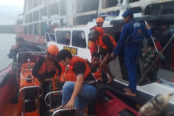KMP Cemerlang 55 Kandas di Gilimanuk, Semua Penumpang Selamat