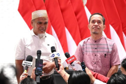 Prabowo Rehabilitasi Dua Guru Luwu Utara Korban Kriminalisasi
