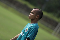 Tim Medis PSS Sleman Terus Pantau Kondisi Riko Simanjuntak