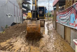 Sumatera Luluh Lantak Akibat Banjir, Kementerian ESDM Evaluasi Tambang