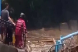 Banjir Bandang Terjang Guci Tegal, Pancuran Rusak