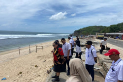 Relokasi 109 Pedagang Pantai Sepanjang Rampung, Ini Tahap Lanjutannya