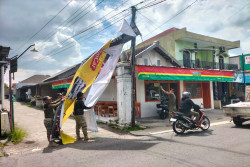 Satpol PP Bantul Copot 525 Reklame Ilegal