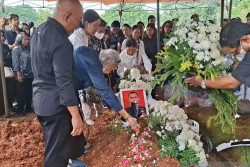 Keluarga Kopilot Smart Air Desak Evaluasi Keamanan Bandara Korowai