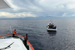 Dua Korban Kapal Tenggelam di Selat Makassar Masih Dicari