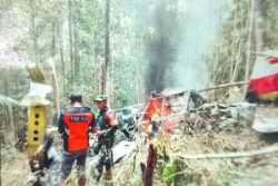 Basarnas Evakuasi Jenazah Pilot Pesawat Pelita Air di Krayan Nunukan