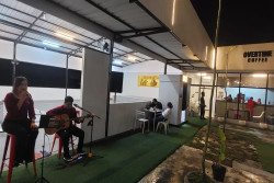 Overtime Cafe Kulonprogo: Ngopi dan Pickleball Hits